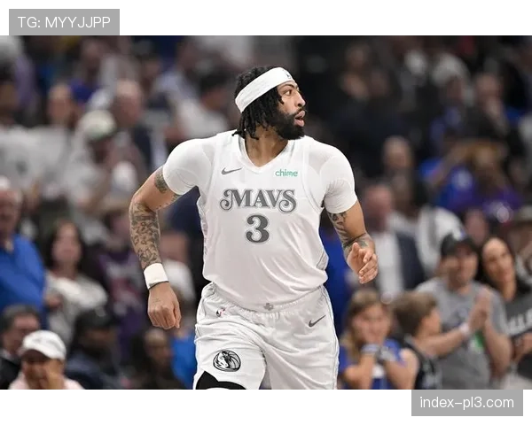 乔治高效表现助奇才战胜独行侠 新赛季前景可期