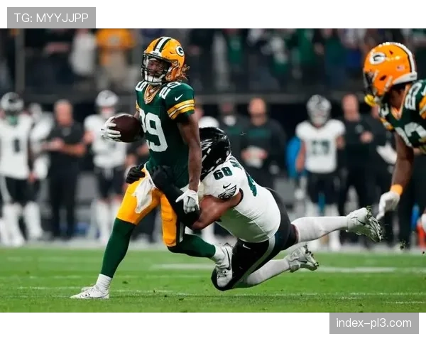 海盗跑卫厄文复出达阵 助力球队国南领跑