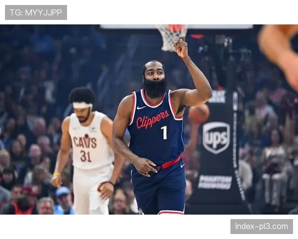 骑士哈登加盟后战术空间显著改善挡拆配合更具威胁 骑士哈登加盟后战术空间显著改善挡拆配合更具威胁